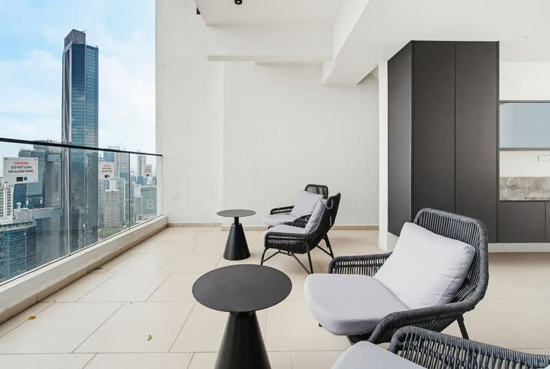 Kondominium untuk Disewa di Isola - Blueground Malaysia - Balcony - PropertyGuru.com.my