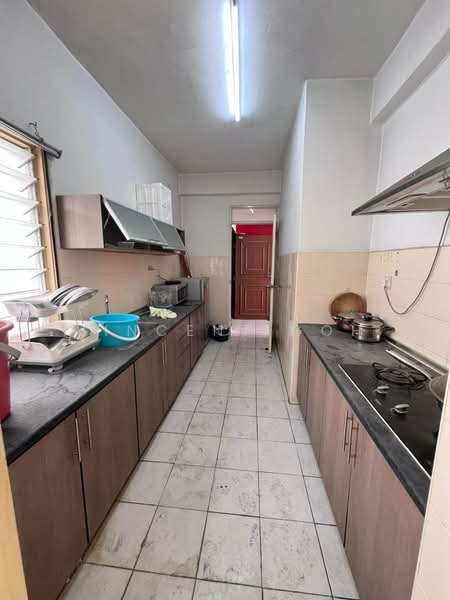 Condominium for Sale at Menara Menjalara - Vincent Goh - Kitchen - PropertyGuru.com.my