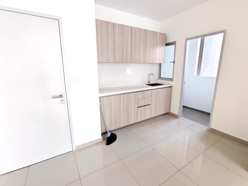 Kondominium untuk Disewa di Residensi Dutamas Dahlia - Kew . - Kitchen - PropertyGuru.com.my