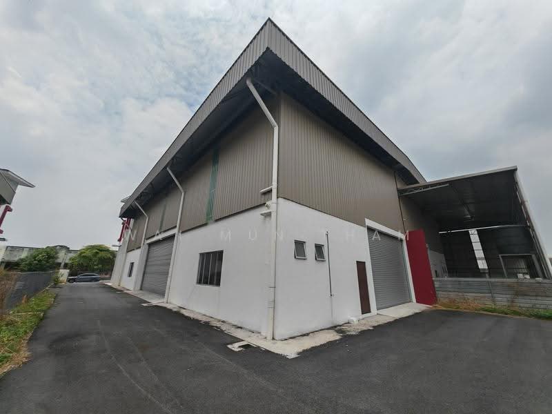 Semi-D Factory for Rent in Bandar Baru Nilai (Nilai) - Wai Mun Tham - Exterior - PropertyGuru.com.my
