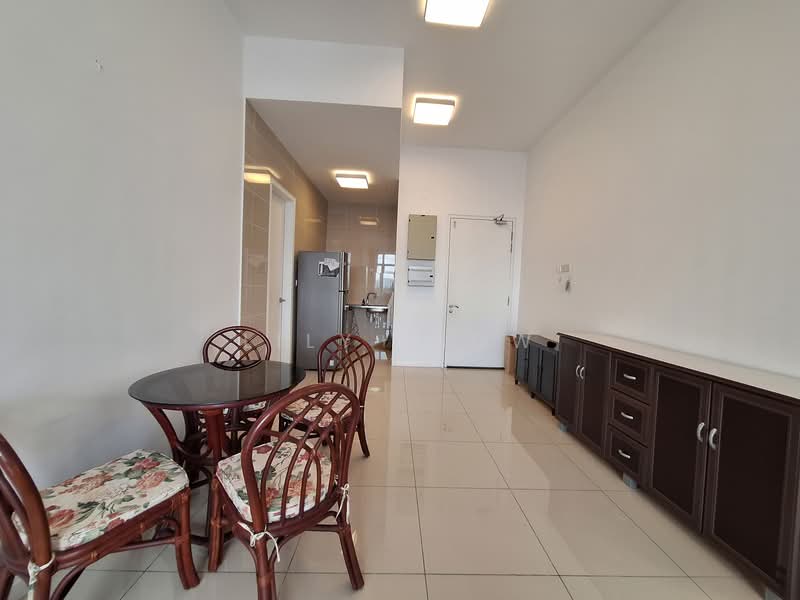 Kondominium untuk Dijual di Waltz Residences - Lily Siow - Dining Area - PropertyGuru.com.my
