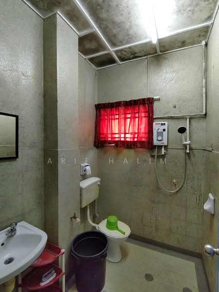 2-storey Terraced House for Sale in Bandar Putra Permai (Seri Kembangan) - Arif Halim - PropertyGuru.com.my