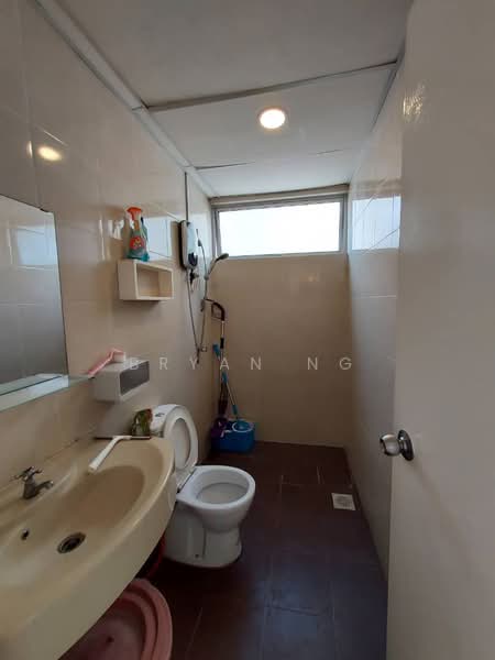 Kondominium untuk Dijual di Platinum Lake PV 20 - Bryan Ng - PropertyGuru.com.my