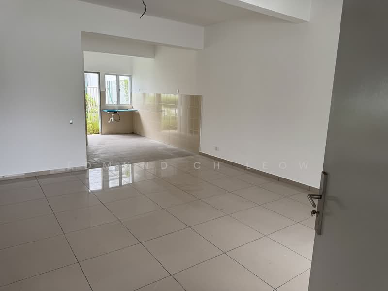 2-storey Terraced House for Sale in Batang Kali (Selangor) - Edmund CH Leow - Kitchen - PropertyGuru.com.my