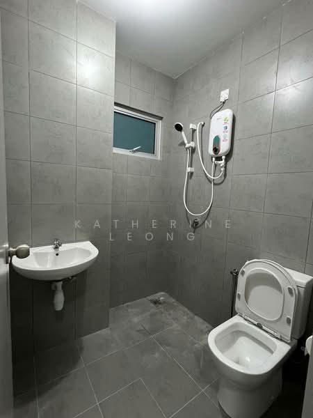Rumah Teres 2 Tingkat untuk Disewa di Bandar Gamuda Gardens (Rawang) - Katherine Leong - Bathroom - PropertyGuru.com.my
