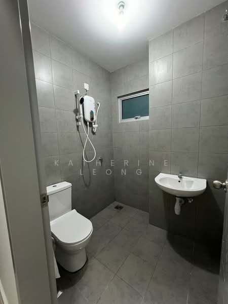 Rumah Teres 2 Tingkat untuk Disewa di Bandar Gamuda Gardens (Rawang) - Katherine Leong - Bathroom - PropertyGuru.com.my