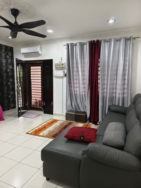 Rumah Teres untuk Dijual di Taman Kluang Indah (Kluang) - Jennifer Ng - Living Room - PropertyGuru.com.my