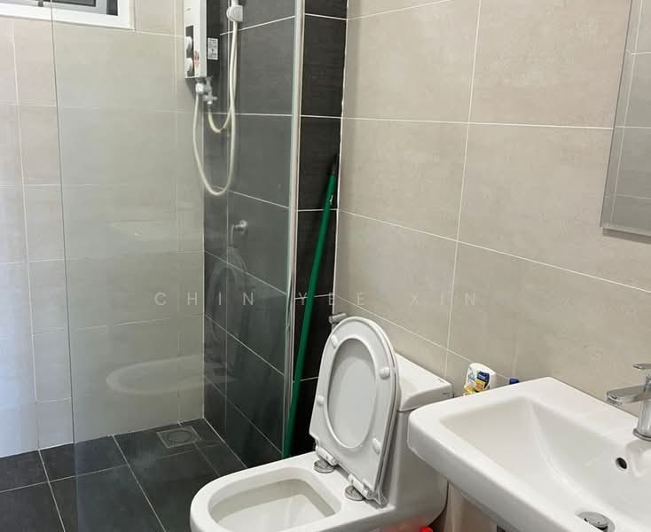 Service Residence for Rent at Pinnacle Sri Petaling - Chin Yee Xin - Bathroom - PropertyGuru.com.my