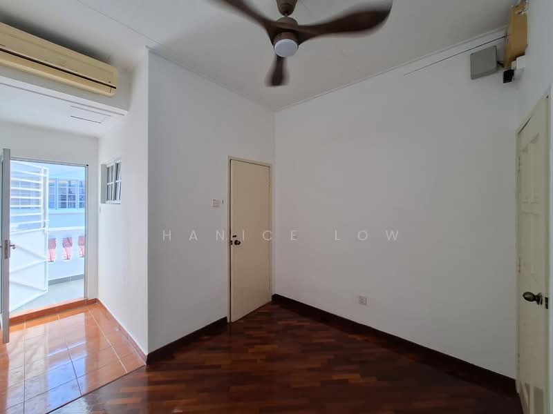 2-storey Terraced House for Sale in Bandar Puteri Puchong (Puchong) - Shanice Low - Balcony - PropertyGuru.com.my