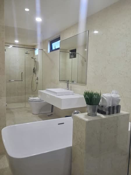 Servis Apartment untuk Disewa di Jazz Residences - Venus Tan - Bathroom - PropertyGuru.com.my