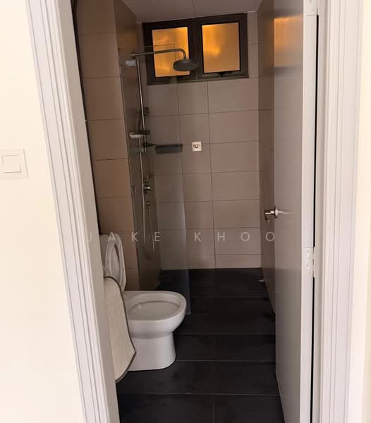 Kondominium untuk Dijual di Skycube - Jake Khoo - Bathroom - PropertyGuru.com.my