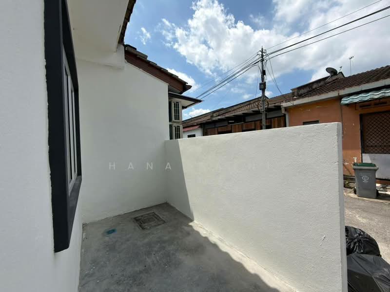 1-storey Terraced House for Sale in Taman Senawang Indah (Senawang) - Hana Zaini - Exterior - PropertyGuru.com.my