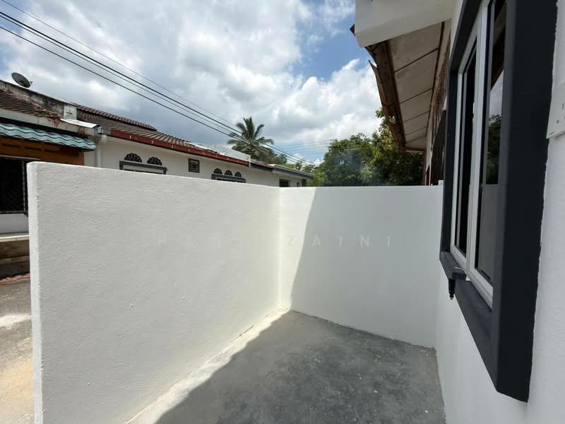 1-storey Terraced House for Sale in Taman Senawang Indah (Senawang) - Hana Zaini - Exterior - PropertyGuru.com.my
