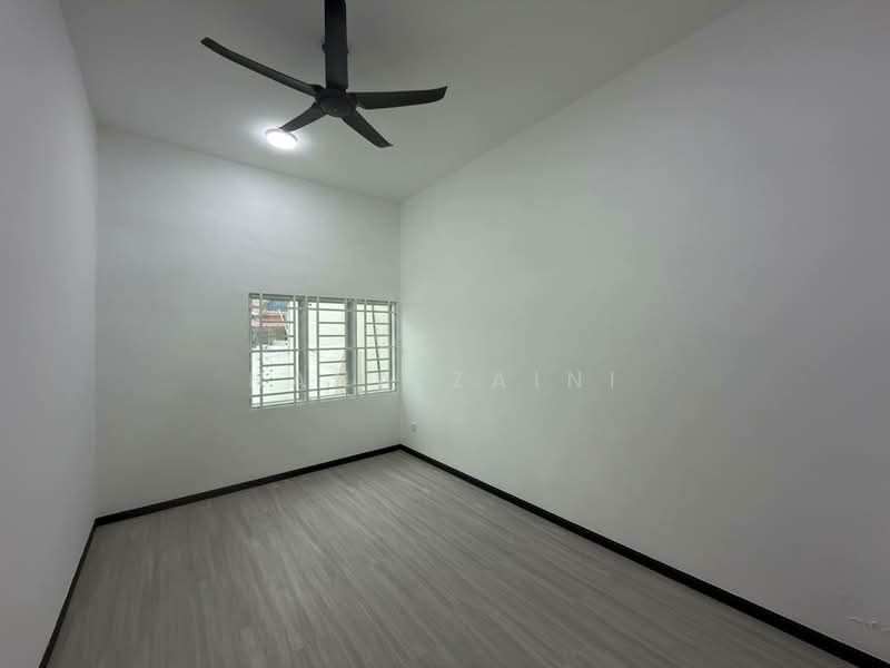 1-storey Terraced House for Sale in Taman Senawang Indah (Senawang) - Hana Zaini - Interior - PropertyGuru.com.my