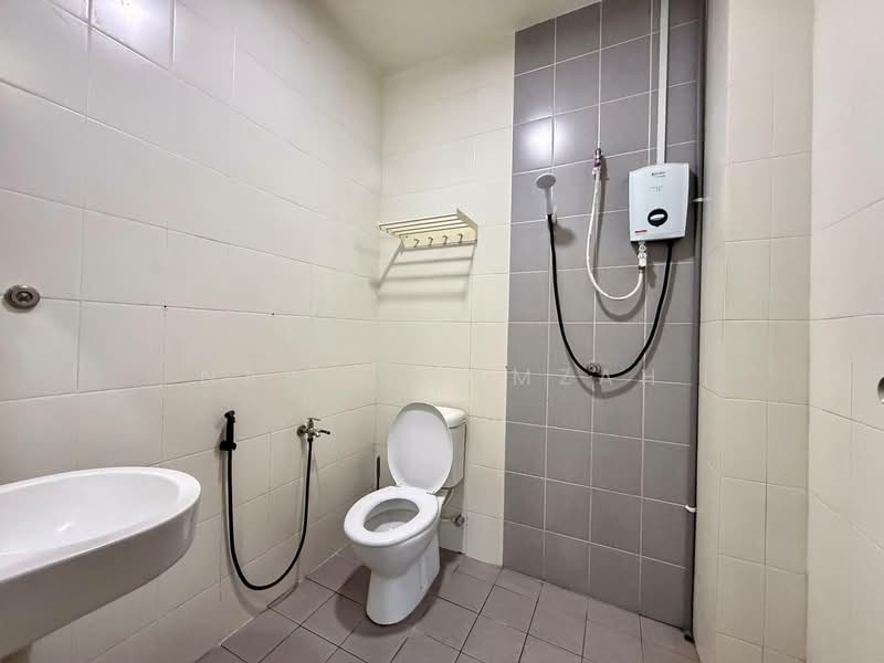 Rumah Teres 2 Tingkat untuk Dijual di Taman Bukit Kepayang (Bukit Kepayang) - Nabil Hamzah - Bathroom - PropertyGuru.com.my