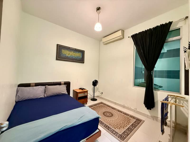 Rumah Teres 2 Tingkat untuk Dijual di Taman Bukit Kepayang (Bukit Kepayang) - Nabil Hamzah - Bedroom - PropertyGuru.com.my