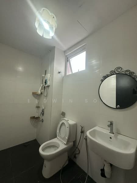 Servis Apartment untuk Disewa di Twin Galaxy (Dwi Galaksi) - Eldwin Soh - Bathroom - PropertyGuru.com.my
