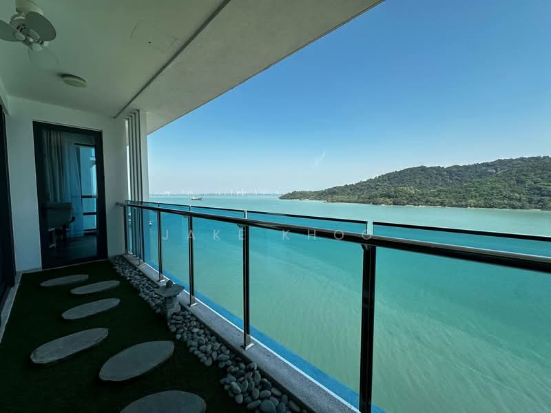 Kondominium untuk Dijual di Queens Residences Q1 @ Queens Waterfront - Jake Khoo - Balcony - PropertyGuru.com.my