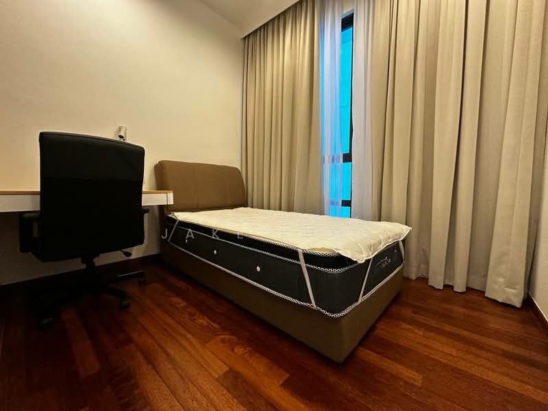 Kondominium untuk Dijual di Queens Residences Q1 @ Queens Waterfront - Jake Khoo - Bedroom - PropertyGuru.com.my