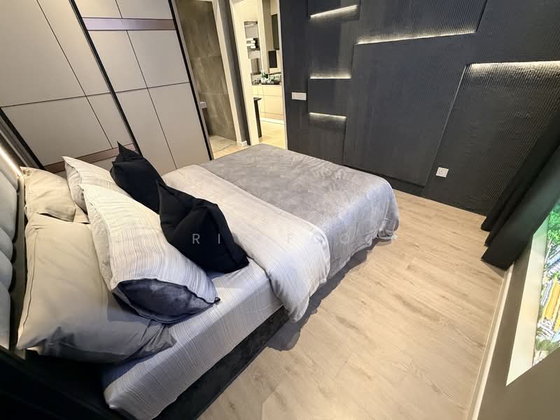Servis Apartment untuk Dijual di The Queenwoodz @ Bukit Jalil - Ric Foo - Cozy Master Bedroom - PropertyGuru.com.my