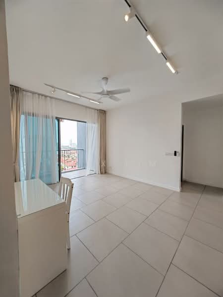 Kondominium untuk Disewa di Triuni Residences - Alex Lim - Living Room - PropertyGuru.com.my