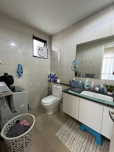 Service Residence for Sale at The Park Sky Residence - Vincent Chin - Bathroom - PropertyGuru.com.my