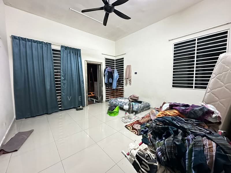 2-storey Terraced House for Sale in Saujana Rawang (Rawang) - Evelyn Khoo - Bedroom - PropertyGuru.com.my