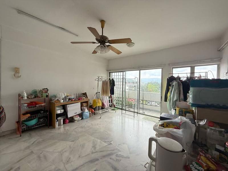 Kondominium untuk Dijual di Menara Alpha - Bryan Ng - Living Room - PropertyGuru.com.my
