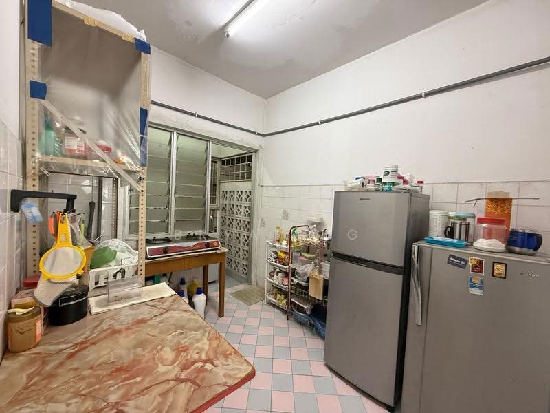 Kondominium untuk Dijual di Menara Alpha - Bryan Ng - Kitchen - PropertyGuru.com.my