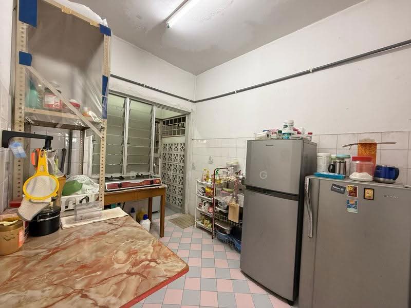 Kondominium untuk Dijual di Menara Alpha - Bryan Ng - Kitchen - PropertyGuru.com.my
