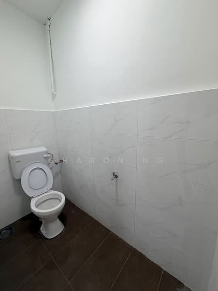 Rumah Teres 2 Tingkat untuk Dijual di Taman Johor Jaya (Johor Bahru) - Sharon Ng - Bathroom - PropertyGuru.com.my