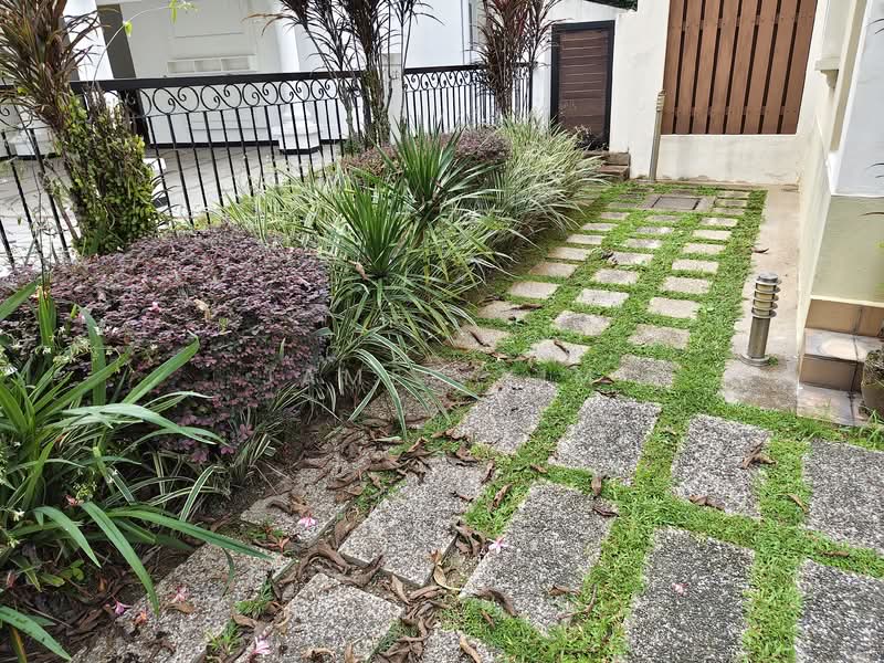 Bungalow House for Sale in Bukit Rahman Putra (Sungai Buloh) - James Yim - garden 2 - PropertyGuru.com.my