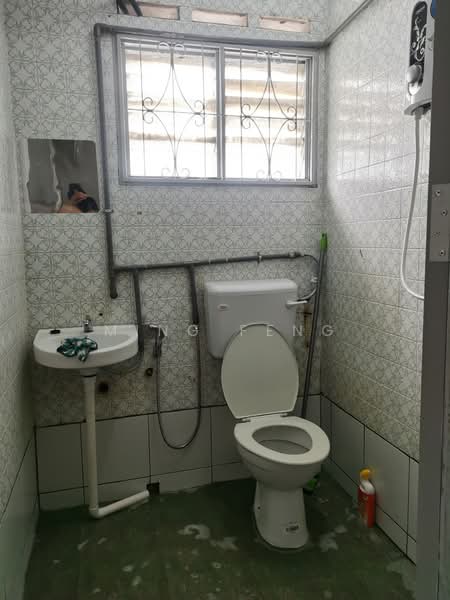 Rumah Teres 2 Tingkat untuk Disewa di Taman Permata (Ulu Kelang) - Ming Feng - Bathroom - PropertyGuru.com.my