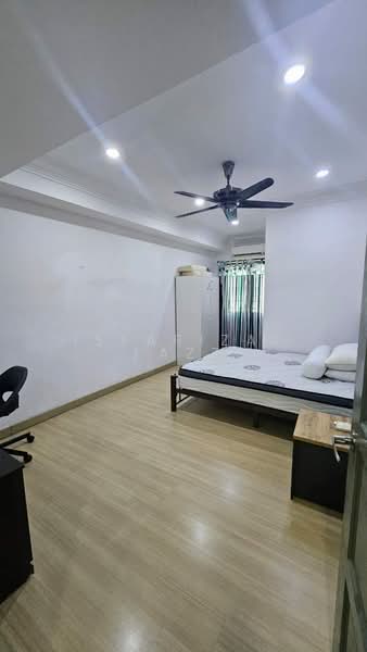 Rumah Teres 2 Tingkat untuk Dijual di Seksyen 4 (Shah Alam) - Isfarizal fazz - Bedroom - PropertyGuru.com.my