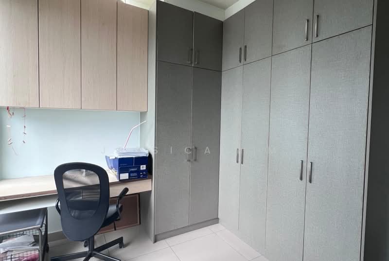Servis Apartment untuk Disewa di LakePark Residence @ KL North - Jessica Lim - Study - PropertyGuru.com.my