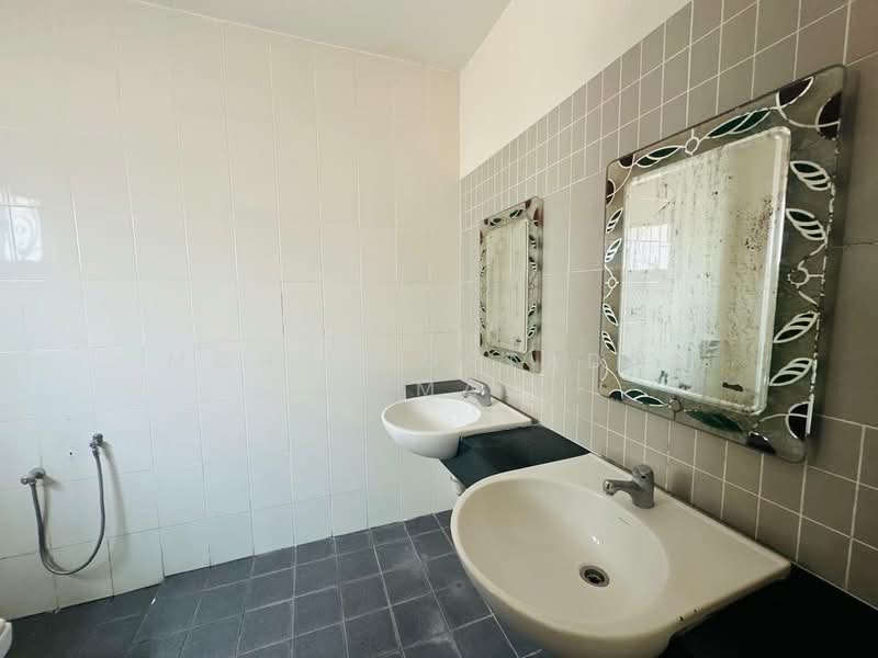 Semi-Detached House for Sale in Puncak Bangi (Bandar Baru Bangi) - Mohd Mortadza Ahmad - PropertyGuru.com.my