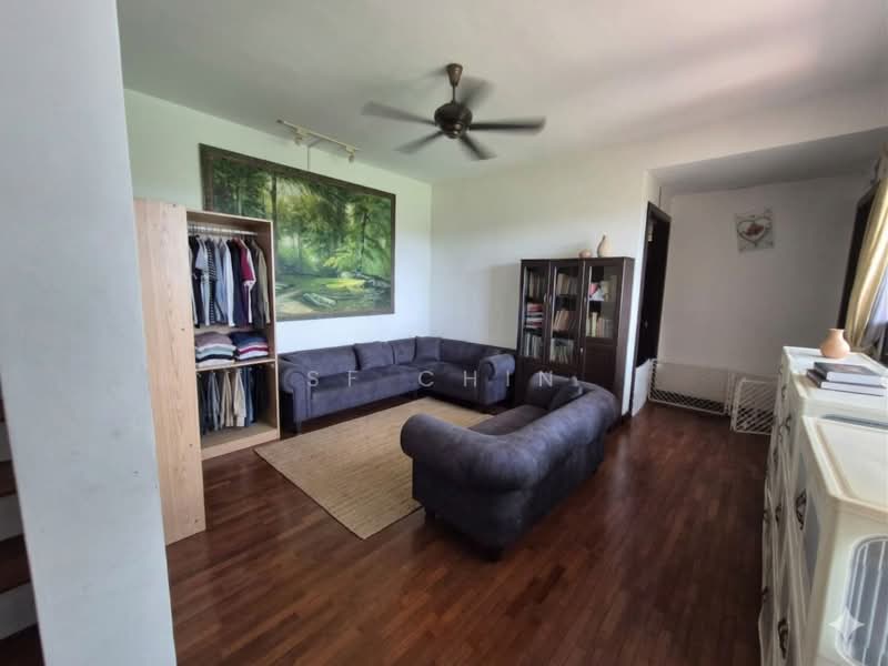 Rumah Berkembar untuk Dijual di Puchong (Selangor) - SF Chin - Living Room at 1st floor - PropertyGuru.com.my