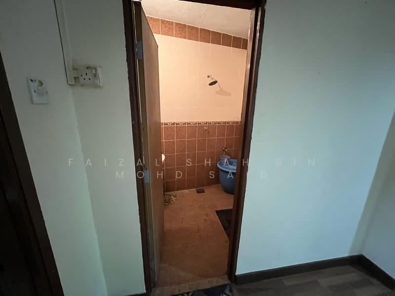 Rumah Teres 2 Tingkat untuk Dijual di SS12 (Subang Jaya) - Faizal Shah Bin Mohd Said - Bathroom - PropertyGuru.com.my