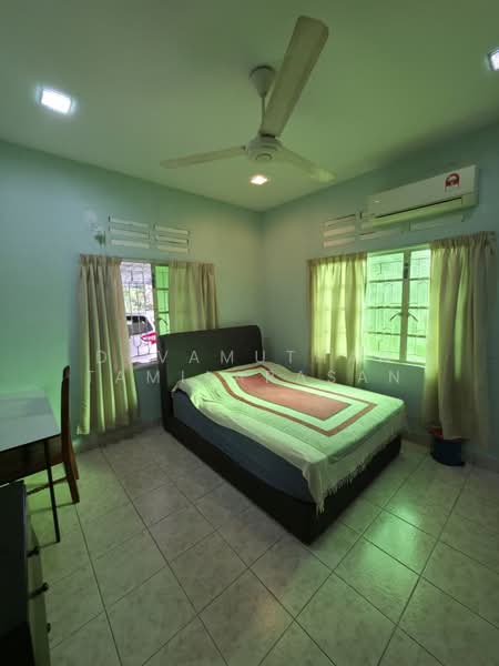 Rumah Banglo untuk Dijual di Seksyen 11 (Petaling Jaya) - Devamuthan Tamilarasan - Bedroom - PropertyGuru.com.my