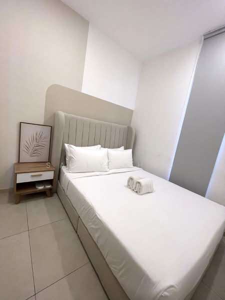 Kondominium untuk Dijual di 22 Macalisterz - Sally Khoo - Bedroom - PropertyGuru.com.my