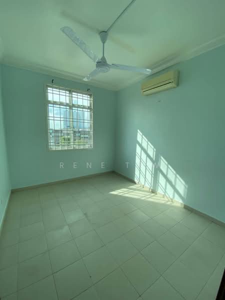 Apartment for Sale at Lake View Suites - Rene Tew - PropertyGuru.com.my