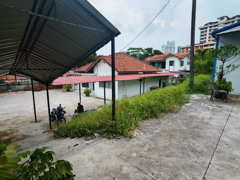 Bungalow for Rent in Taman Stulang Laut (Johor Bahru) - Niko Lew - External Environment - PropertyGuru.com.my