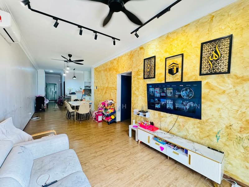 Condominium for Sale at Lakefront Homes - Masnizah Arifin - Living Room - PropertyGuru.com.my