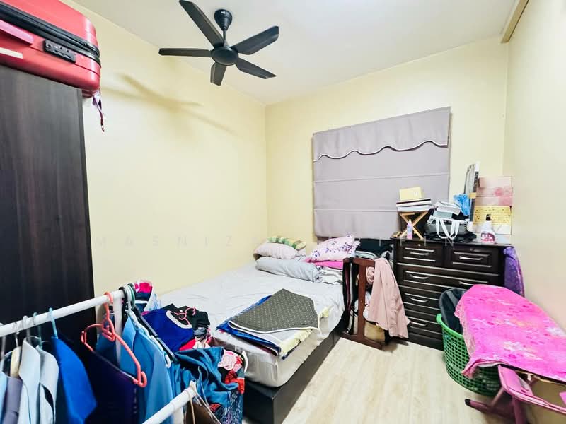 Condominium for Sale at Lakefront Homes - Masnizah Arifin - Bedroom - PropertyGuru.com.my