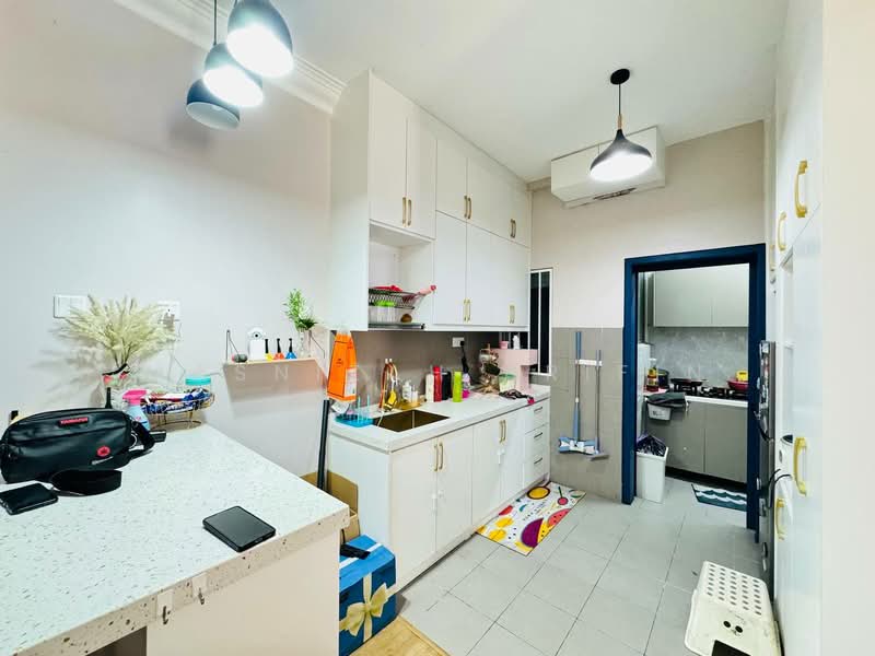 Condominium for Sale at Lakefront Homes - Masnizah Arifin - Kitchen - PropertyGuru.com.my