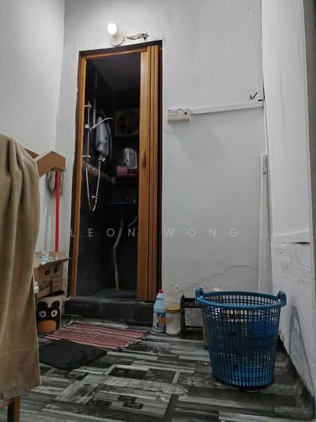 2-storey Terraced House for Sale in Taman Rawang Perdana (Rawang) - Leon Wong - Bathroom - PropertyGuru.com.my