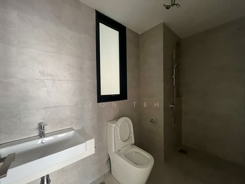 Servis Apartment untuk Dijual di Arunya @ KL North - Leon Teh - Bathroom - PropertyGuru.com.my