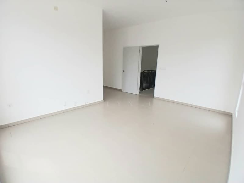 Rumah Berkembar untuk Dijual di Setia Ecohill (Semenyih) - Jesslyn Lee - Master Room - PropertyGuru.com.my
