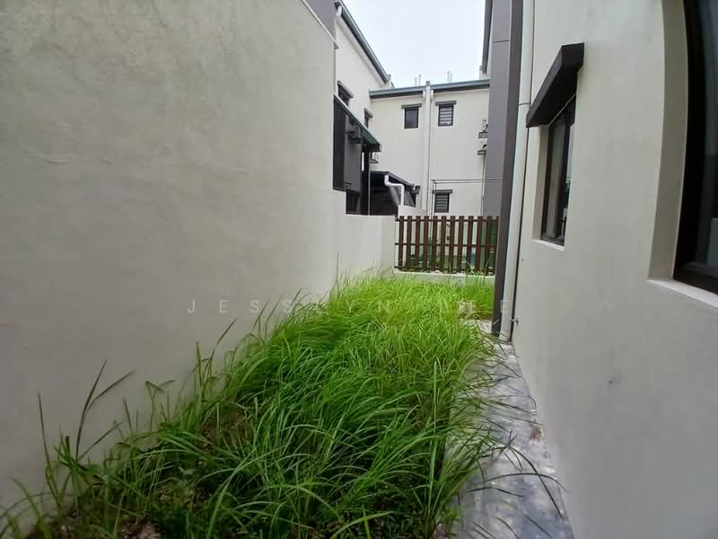 Rumah Berkembar untuk Dijual di Setia Ecohill (Semenyih) - Jesslyn Lee - Exterior - PropertyGuru.com.my