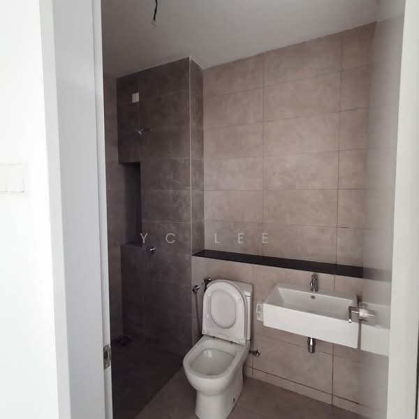 Terraced House for Sale in Kampung Selangor Dredging (Dengkil) - YC Lee - Bathroom - PropertyGuru.com.my